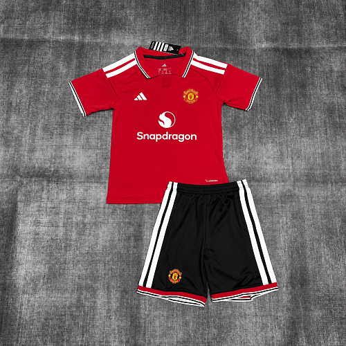 Conjunto infantil Manchester United 26/27